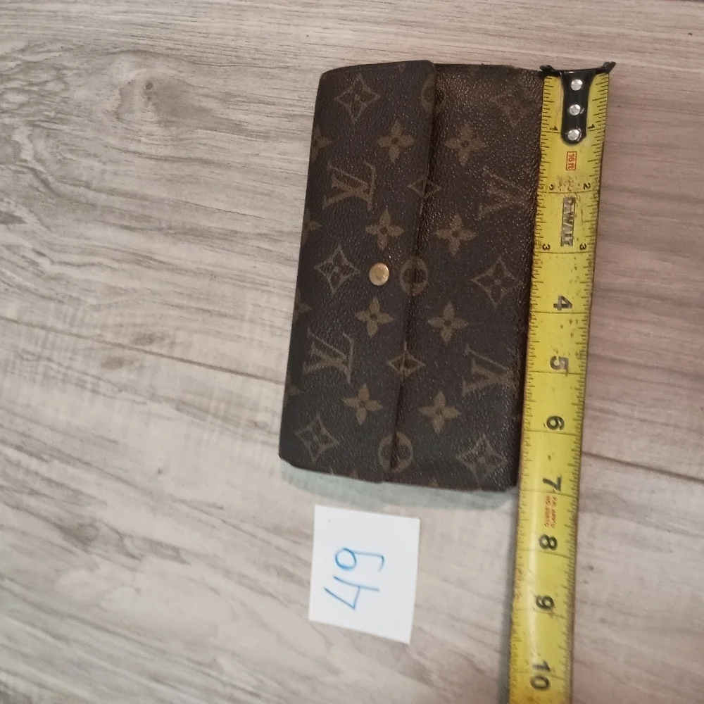 LOUIS VUITTON Monogram Portefeuille International Long Wallet - Picture 15 of 16